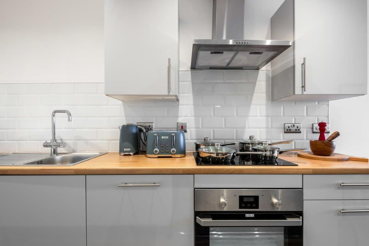 Contemporary 1 Bedroom Apartment In Central Hull Кингстон-апон-Халл Экстерьер фото